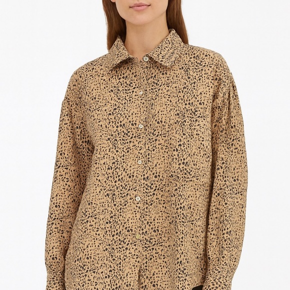 POL Brown Leopards Print Button-Down Shirt Size Medium, Perfect For Fall - Picture 1 of 5